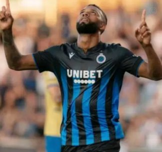 伊戈尔-蒂亚戈vs曼联全场数据：射门0，xG0，犯规3，黄牌1