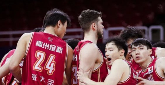 网红教练带队中冠，出局后球迷为何不喊下课？