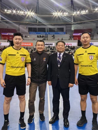 3名中国裁判联袂登场创造历史，世界杯中国元素只缺国足了
