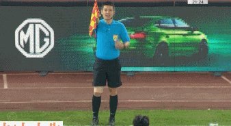 古斯塔沃劲射破门，裁判吹罚越位进球无效