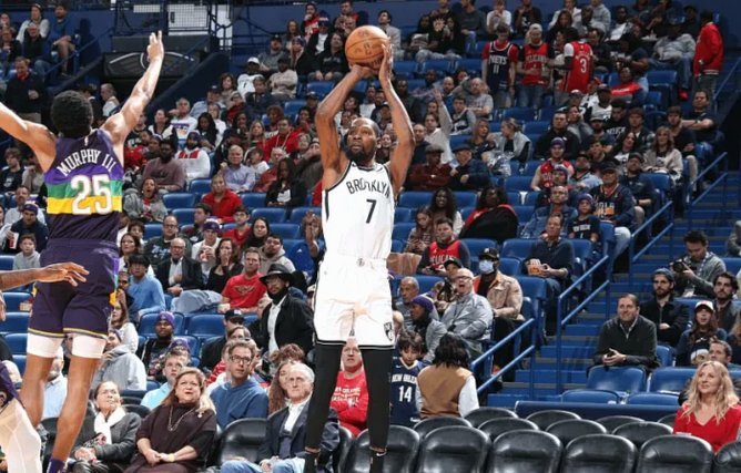 NBA自媒体：篮球清廉足球腐败