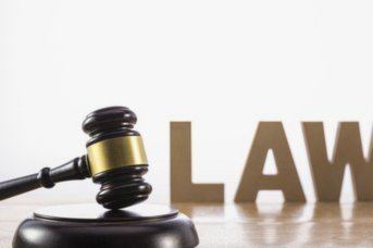 朱艺：公开处罚裁判加剧信任危机