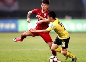 董路说中超水平低，但他不知道他的头牌正在中超板凳坐穿吗？